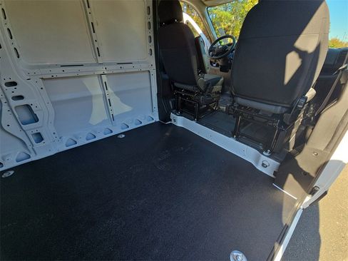 New 2026 RAM ProMaster 2500 w/ Convenience Group image 12