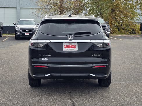 Used 2023 Buick Enclave Avenir w/ Avenir Technology Package image 6