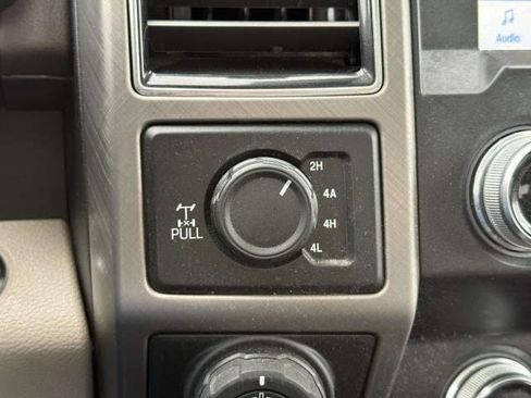 Used 2019 Ford F150 Limited w/ Trailer Tow Package image 30