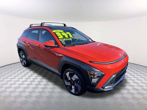 Used 2025 Hyundai Kona Limited image 3