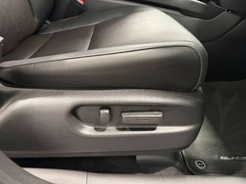 Used 2024 Honda Passport Black Edition image 17