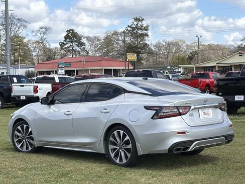 Used 2023 Nissan Maxima Platinum w/ Sport Mat Group FWD image 12