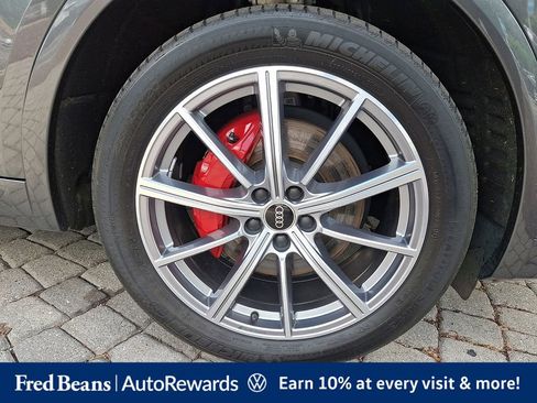 Used 2024 Audi Q5 e Premium Plus w/ Premium Plus Package AWD/4WD image 11
