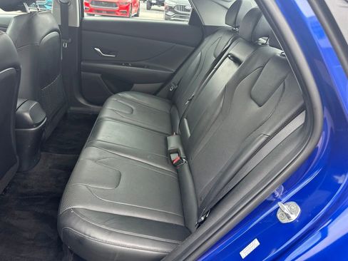 Used 2023 Hyundai Elantra Limited FWD image 23