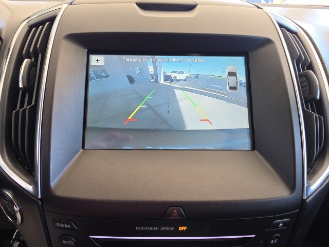 Used 2018 Ford Edge Titanium w/ Equipment Group 301A AWD/4WD image 8