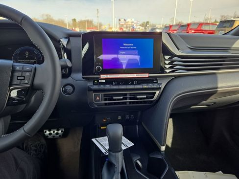 New 2026 Toyota Camry SE image 17