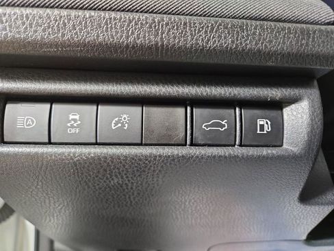 Used 2025 Toyota Camry LE FWD image 27