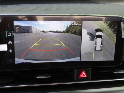 New 2027 Kia Carnival SX w/ Dark Edition Package FWD image 14