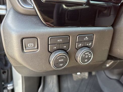 Used 2024 Chevrolet Silverado 1500 RST w/ Redline Edition AWD/4WD image 28