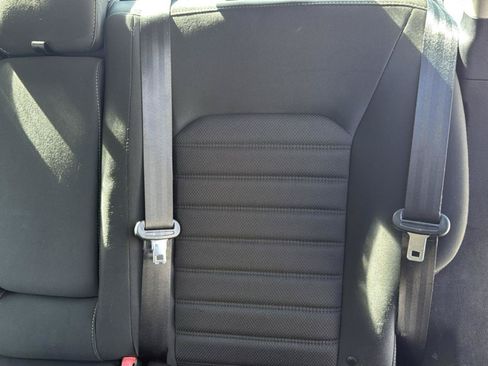 Used 2019 Ford Fusion SE FWD image 22