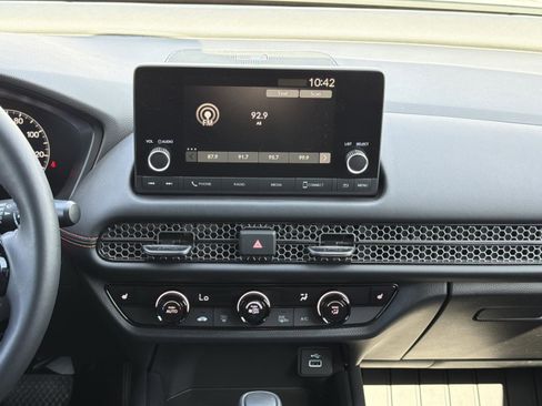 Used 2025 Honda HR-V Sport image 18