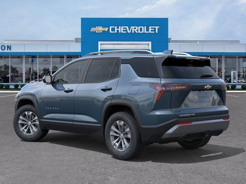 New 2026 Chevrolet Equinox LT w/ Convenience Package II AWD/4WD image 3