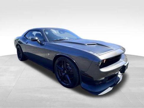 Used 2020 Dodge Challenger R/T Scat Pack RWD image 9