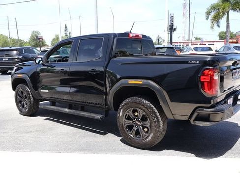 Used 2024 GMC Canyon Elevation w/ Elevation Premium Package AWD/4WD image 6