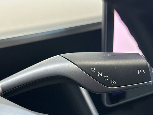 Used 2018 Tesla Model 3 Long Range AWD/4WD image 32