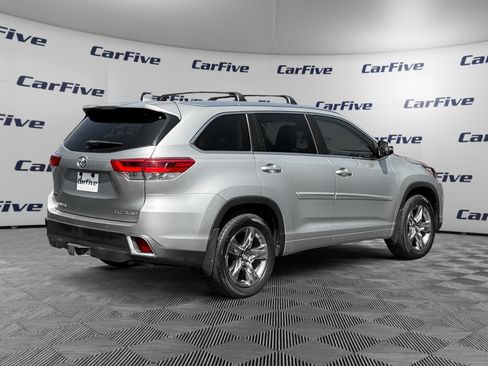 Used 2018 Toyota Highlander Limited Platinum AWD/4WD image 6