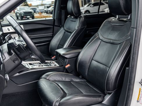 Certified 2023 Ford Explorer ST w/ Equipment Group 401A image 9