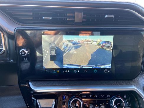 Used 2022 GMC Sierra 1500 Denali image 32