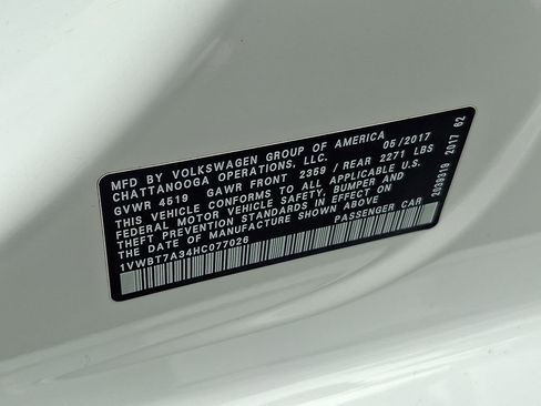 Used 2017 Volkswagen Passat 1.8T SE w/ SE Lighting Package image 25