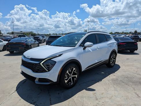Certified 2025 Kia Sportage EX w/ Premium Package FWD image 4