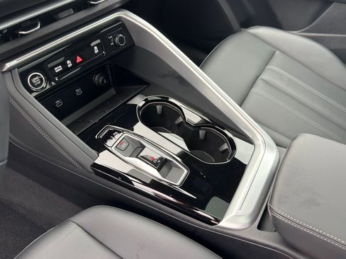 Certified 2025 Audi Q5 Premium w/ Convenience Package AWD/4WD image 14