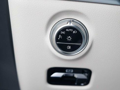 Used 2026 Mercedes-Benz C 300 4MATIC Sedan image 25