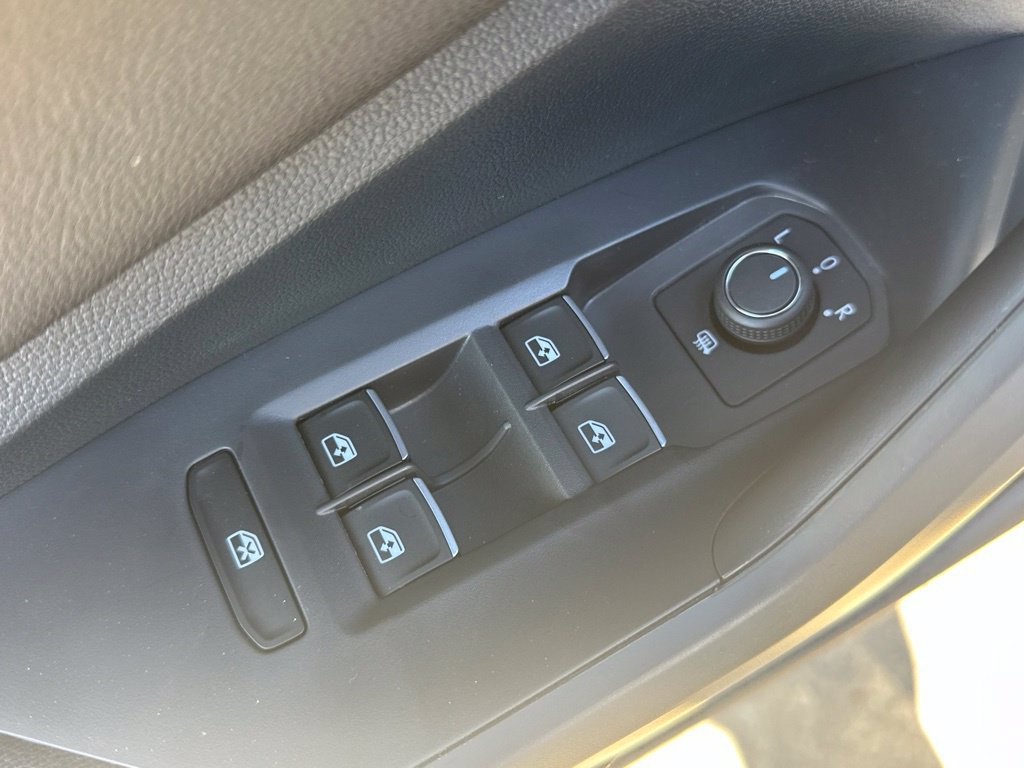 New 2027 Volkswagen Jetta Sport FWD image 12
