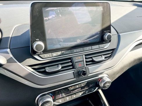 Used 2023 Nissan Altima 2.5 SR image 23