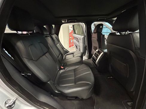 Used 2014 Land Rover Range Rover Sport HSE image 46