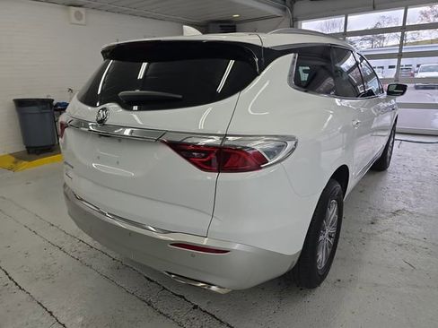 Certified 2024 Buick Enclave Premium image 5
