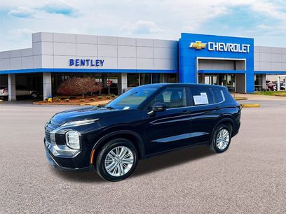 Used 2022 Mitsubishi Outlander ES