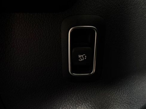 Used 2025 Mercedes-Benz GLA 250 image 24