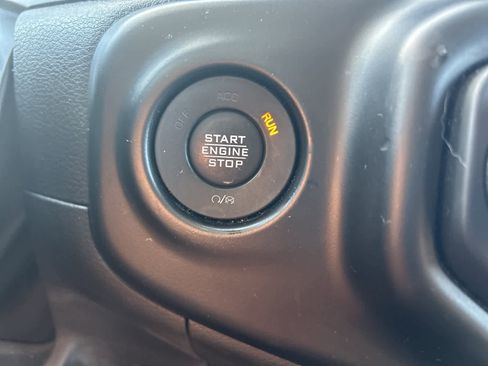 Used 2022 Jeep Wrangler Unlimited Sahara w/ Cold Weather Group image 40