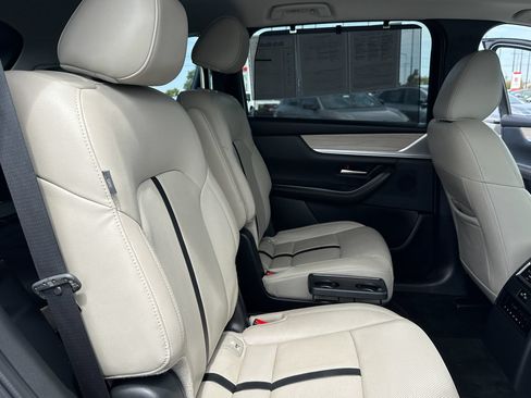 Certified 2024 MAZDA CX-90 Plug-In Hybrid w/ Premium Pkg AWD/4WD image 16