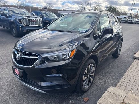 Used 2022 Buick Encore Preferred w/ Safety Package image 3