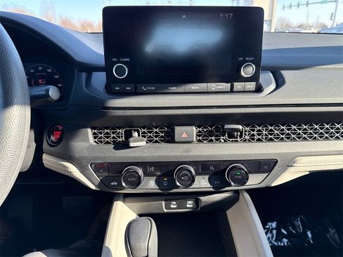 Certified 2024 Honda Accord EX image 27