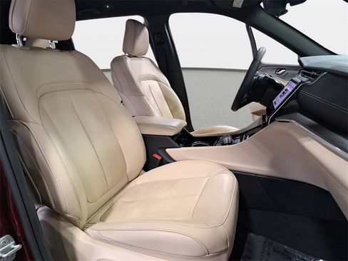 Certified 2023 Jeep Grand Cherokee Limited w/ Trailer Tow Prep Group (B) image 10