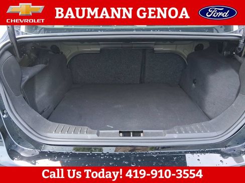 Used 2018 Ford Focus SE FWD image 5