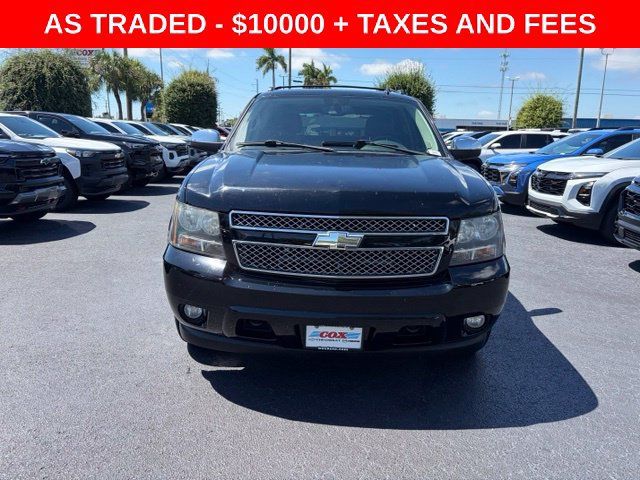 Used 2013 Chevrolet Avalanche LTZ AWD/4WD image 2