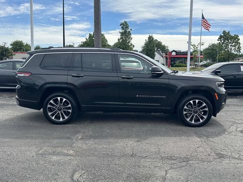 Used 2023 Jeep Grand Cherokee L Overland AWD/4WD image 2