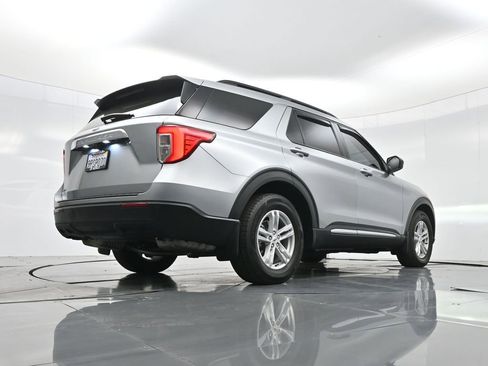 Used 2024 Ford Explorer XLT image 51