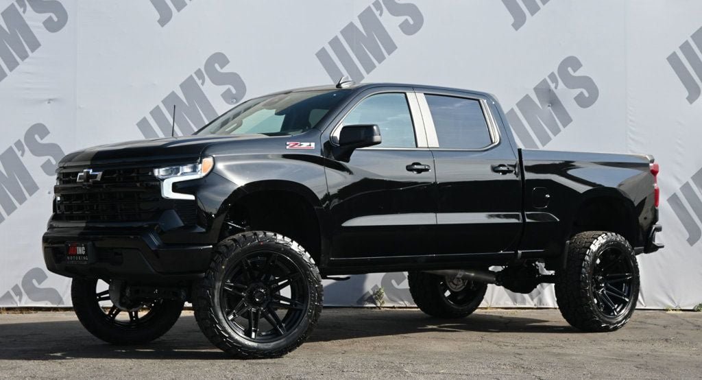 Used 2026 Chevrolet Silverado 1500 LT w/ Z71 Off-Road Package AWD/4WD image 1