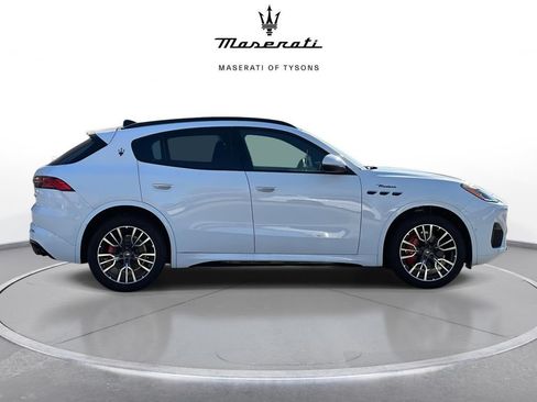 Used 2023 Maserati Grecale Modena AWD/4WD image 17