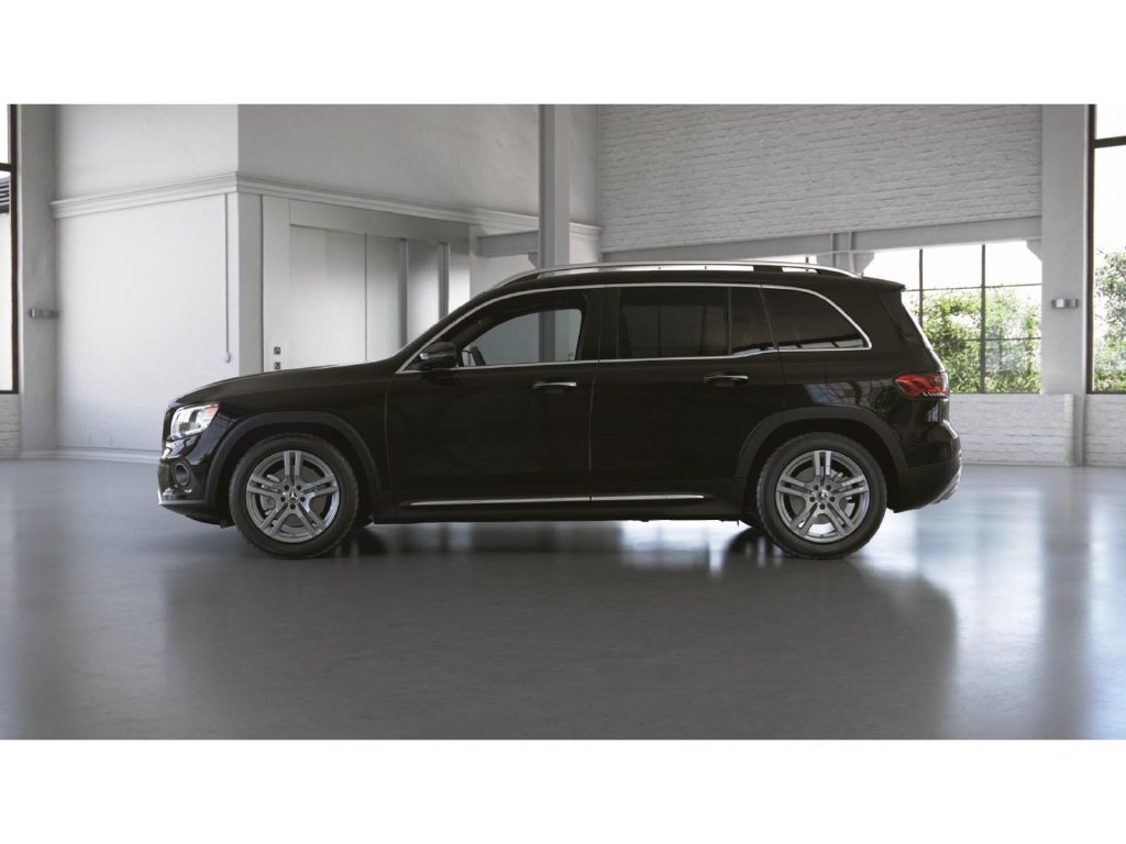 Used 2023 Mercedes-Benz GLB 250 4MATIC image 35