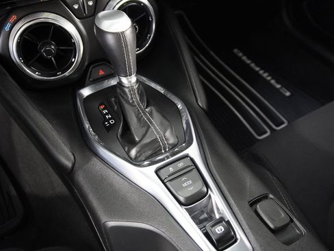 Used 2020 Chevrolet Camaro LS RWD image 23