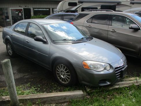 Used 2006 Chrysler Sebring Sedan FWD image 1