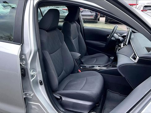 Used 2020 Toyota Corolla LE image 8