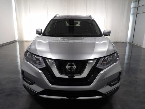 Used 2018 Nissan Rogue SL AWD/4WD image 2