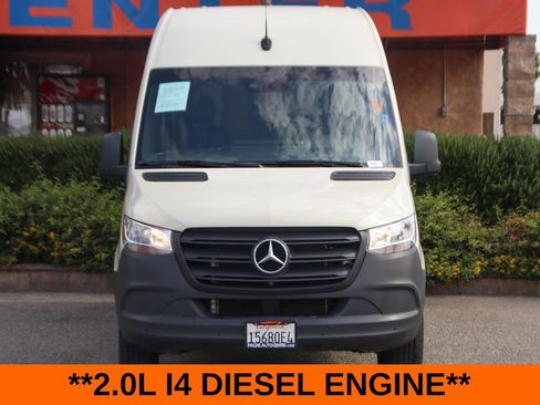 Used 2023 Mercedes-Benz Sprinter 2500 image 3