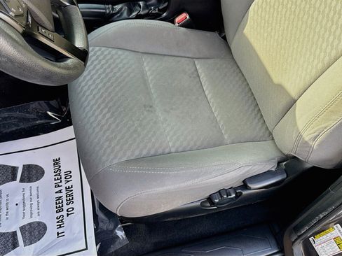 Used 2022 Toyota Tacoma SR RWD image 19